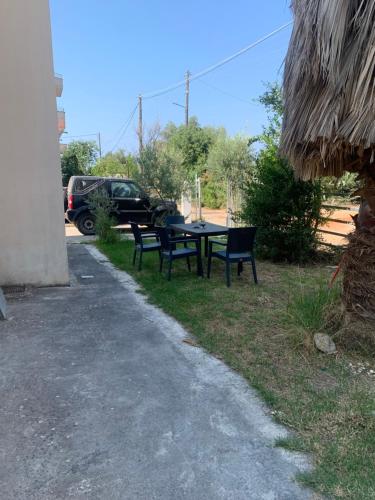 สิ่งอำนวยความสะดวก, chris house in แคลามาทา