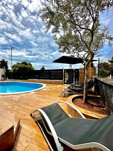NOEL - three bedroom apartment with pool, Banjole (foto 6)