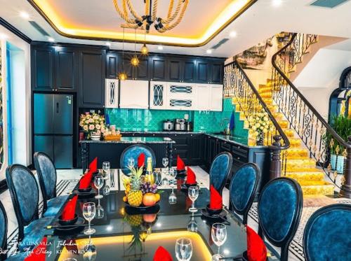 Villa Sun Feria mặt biển Bãi Cháy