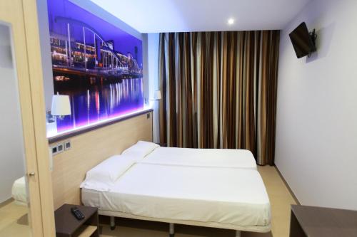 HOSTAL LAS FLORES