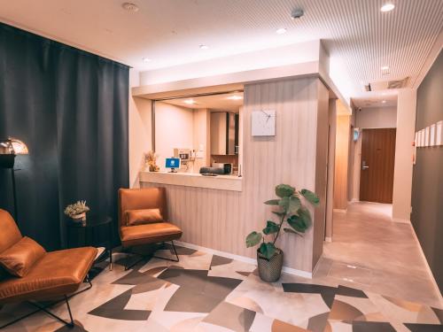 R Hotel-The Atelier Shinsaibashi East - 로비