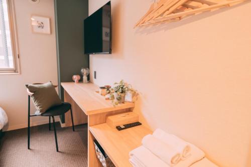 room detail thumbnail 1