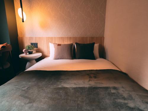 Superior Double Room image 6
