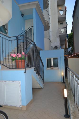 Deluxe Studio