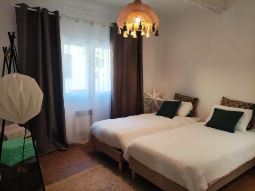 Bel Appartement plein centre avec Balcon, clim