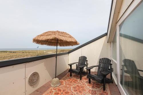 สแตรนด์โฮเทล กัมเบอร์ดูอิน (Strandhotel Camperduin) in แคมเพอร์ไดน์