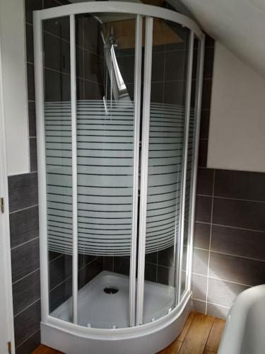 Bonne Chere, Family Friendly Cottage with Pool LPS in Guern