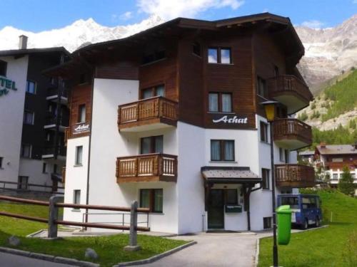 Idealer Standort im Sommer und Winter - Apartment - Saas-Fee