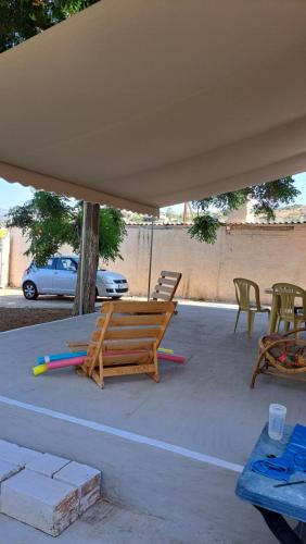 Beachfront 2-bedroom apartment