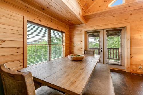 Smoky Mountain Reign in Sevierville, USA