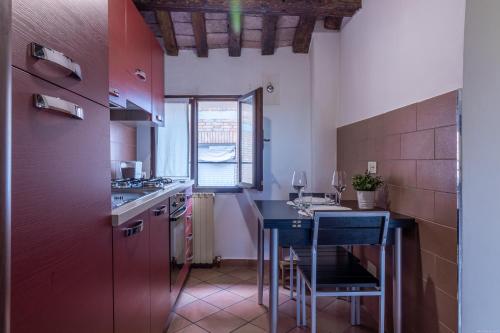 Guesthost - Ferrara Centro Petite Apartment - Ferrare