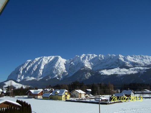 LANDHAUS JASMIN ausgezeichnet mit 4 Kristallen - FW Kammblick LANDHAUS JASMIN ausgezeichnet mit 4 Kristallen - FW Kammblick