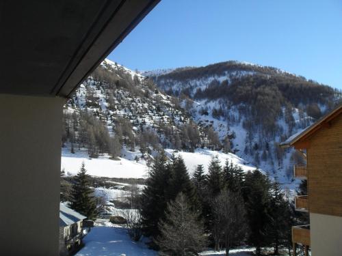 Superior One-Bedroom Apartment with Balcony