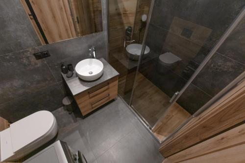 Apartment image 6