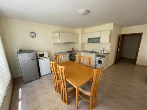 Kavarna Paradise Apartments in Каварна
