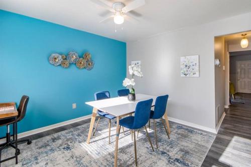 Huge & Unique 2BR/1BA Pet-friendly Family Condo in Baltimore, USA