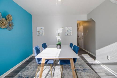 Huge & Unique 2BR/1BA Pet-friendly Family Condo in West Baltimore