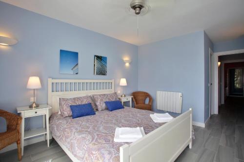 Your Vacation Retreat Right On The Beach - image 4