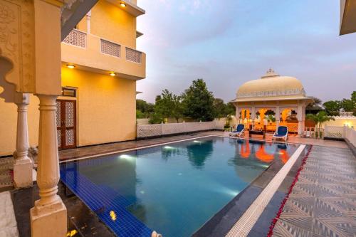 StayVista's Panna Garh - Rajsamand - Private Pool with Bar & Indoor-Outdoor Activities