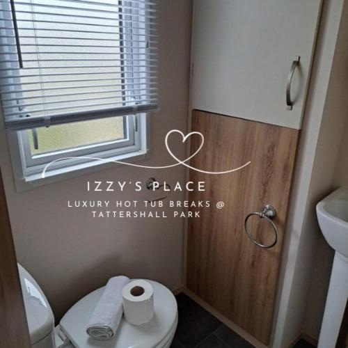Izzy’s Place at Tattershall Lakes