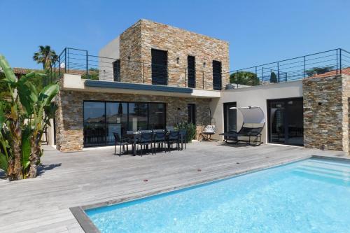 Stunning air-conditioned villa "Ronsard" with swimming pool - Location, gîte - Fréjus