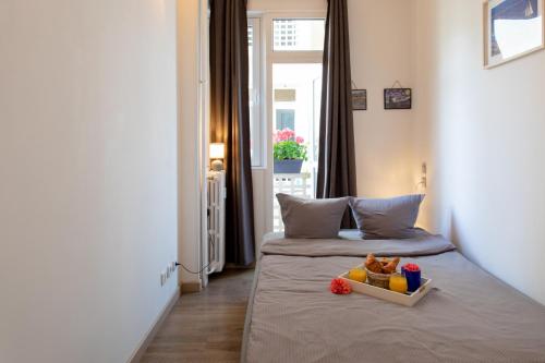 BEAUTIFUL apartment , beach 3 min walk , free parking, near Negresco, Nice (photo 11)
