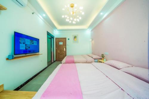 2 twin beds