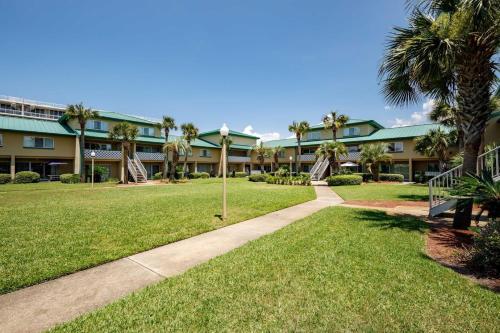 Seaspray Condos 105A - main image