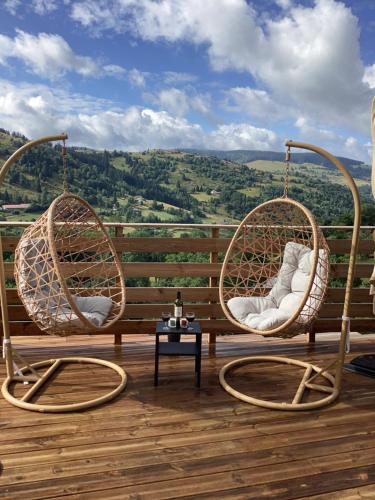 Les Chalets Bambi & Jacuzzi privatif 1