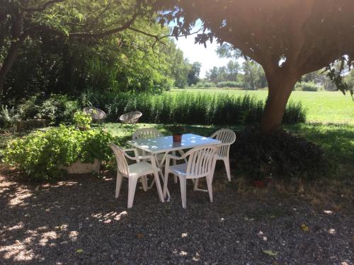 Appartement dans un mas provencal - Location saisonnière - Istres