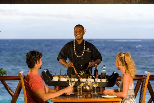レストラン, マタマノア アイランド リゾート (Matamanoa Island Resort) in ママヌザ諸島