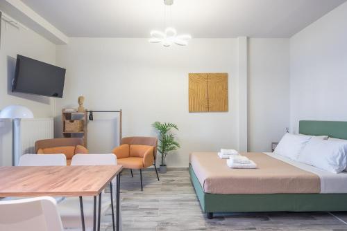 Sunny studio with Starlight balcony, Atenas