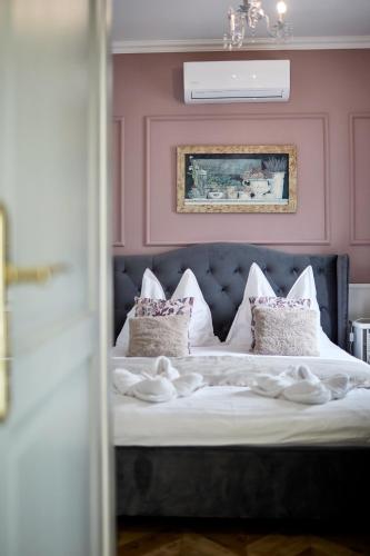 The Doors Boutique Apartments - Tap to explore photos