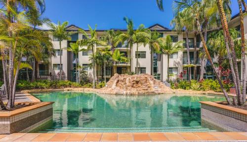 Currumbin Sands Holiday Apartments