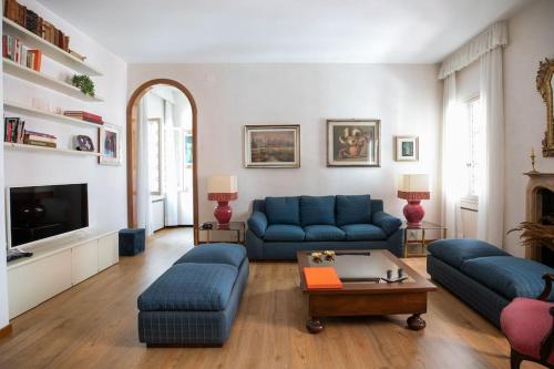 Classy spacious apartment close to St.Mark square 2