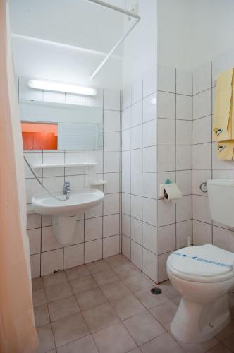Regina Hotel – Sunny Beach, UT