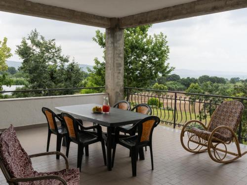  Holiday Home Rosalba Bacara by Interhome in Bolsena