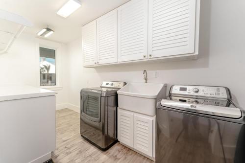 Four-Bedroom Holiday Home image 10