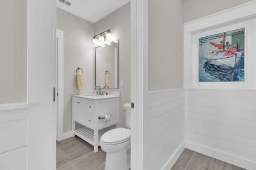Kite One - Private bayside home with Pool and Hot Tub home - image 4