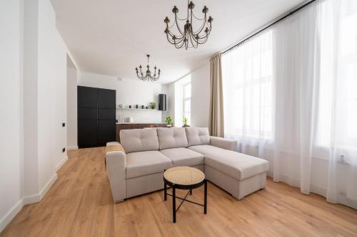 Spacious 1-bedroom apartment in the heart of Old Town, Riga (fotografie 8)