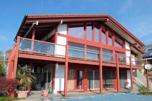  Einfamilienhaus, Kurzzeitmiete mit schöner Aussicht, Hohe Räume in Aristau