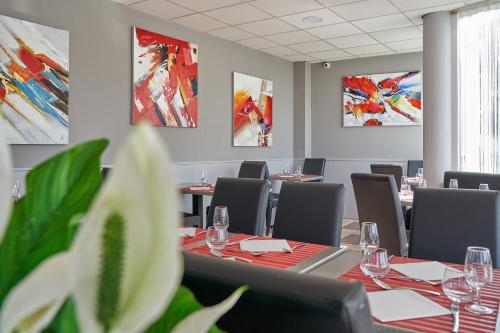 ห้องอาหาร, Authentic by balladins Dijon / Marsannay-la-Cote in มาร์ซ็อง ลา โกต