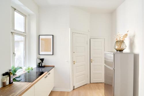 NEW 102M apt. Heart of copenhagen Shopping street - image 13