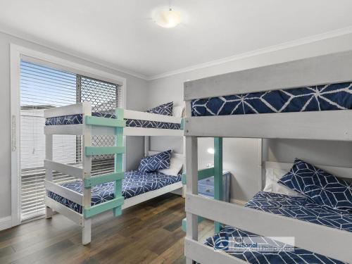 Three-Bedroom Holiday Home  image 9