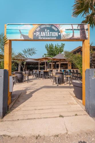 Restaurant, Camping le Roucan West in Vias