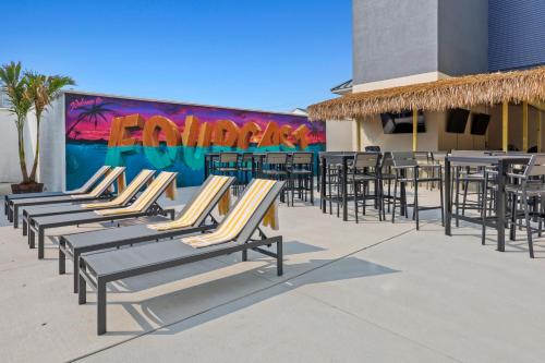 Seaport Suites - image 9