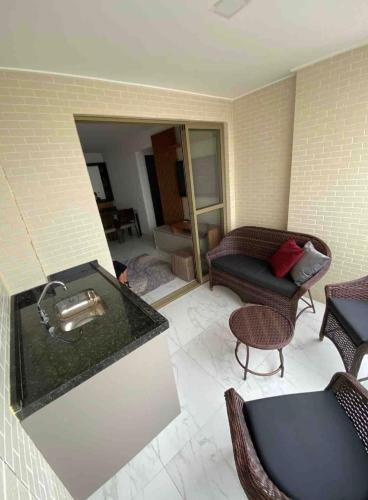 Ap na Praia Grande - aviacão 300 metros praia, com check-out às 22h (Ap na Praia Grande - aviacao 300 metros praia, com check-out as 22h) in อเวียเซา