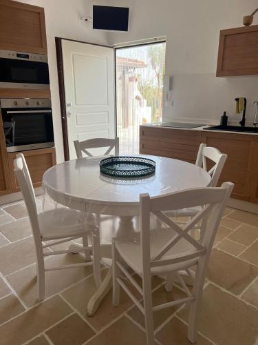 Kitchen, Trullo OriAle in Traghetto