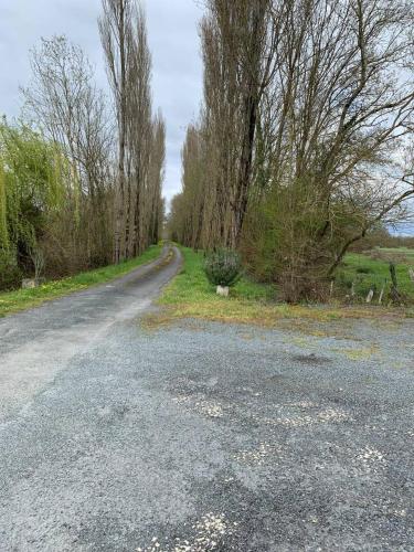 P'tit gite du prieuré (P'tit gite du prieure) in Lussant