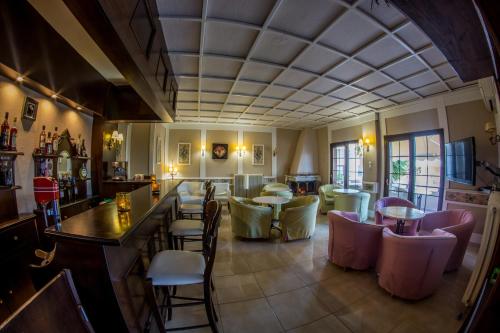Hotel Viky - image 2